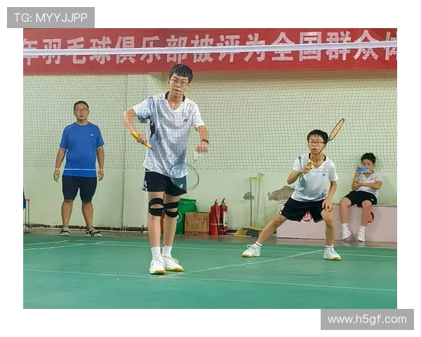 上海羽毛球队在全国羽毛球状态排行榜中荣获第六名的佳绩分析 上海羽毛球队在全国羽毛球状态排行榜中荣获第六名的佳绩分析