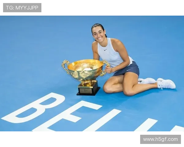 重庆网球队反击之路:胜利与失误交织的精彩赛季回顾